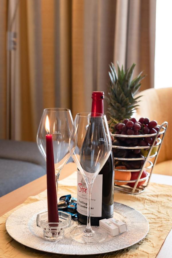 Appartment Hotel Victoria Bad Fussing Bagian luar foto