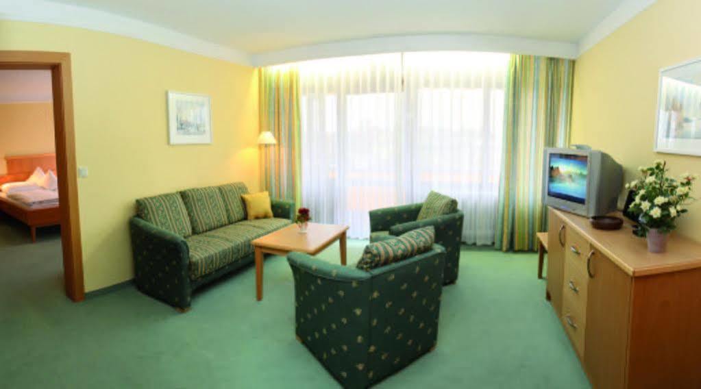 Appartment Hotel Victoria Bad Fussing Bagian luar foto